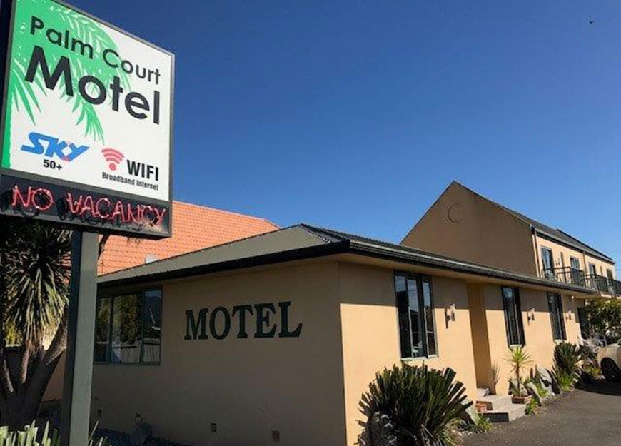 Palm Court Motel front facing